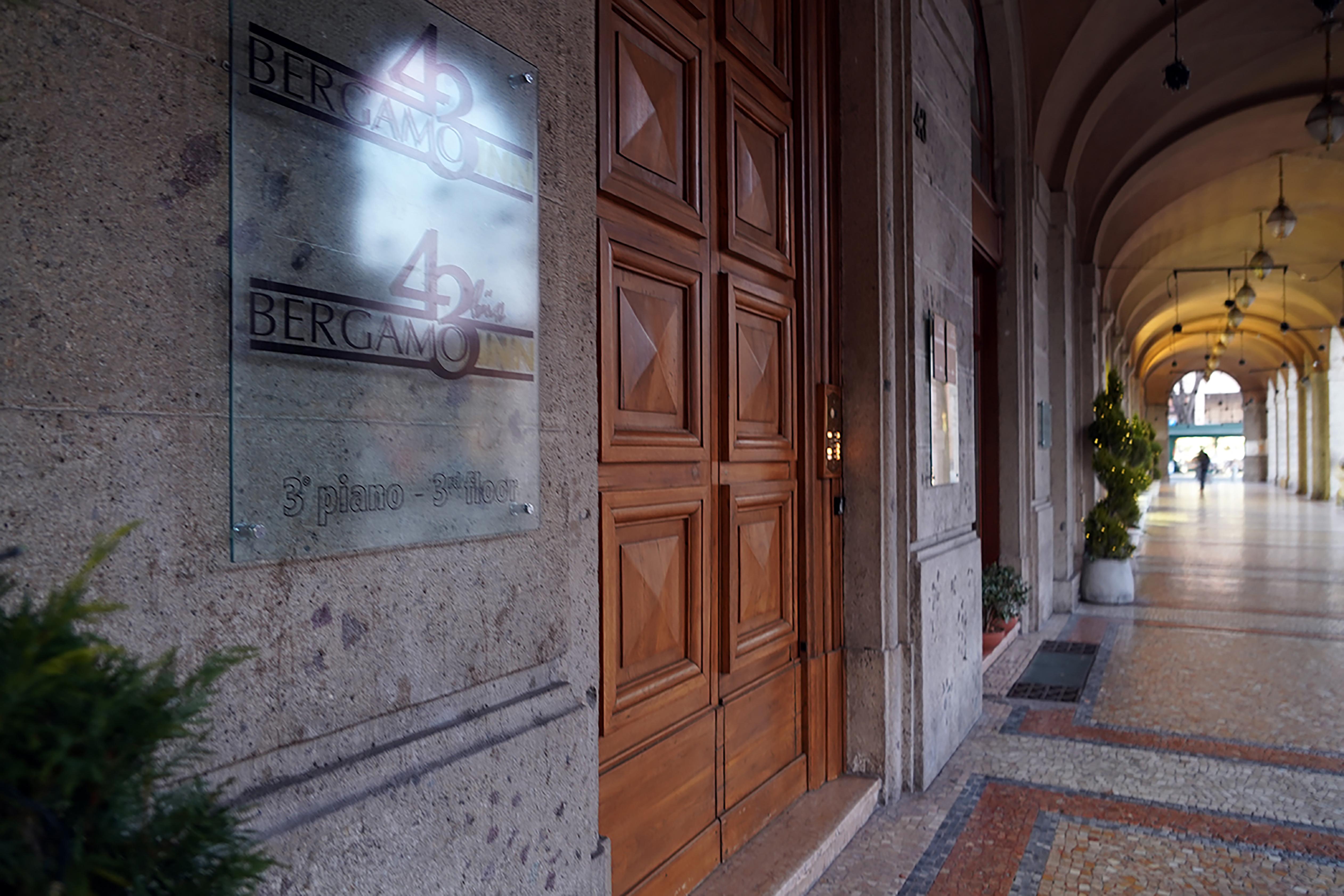 Bergamo Inn 43 Kültér fotó