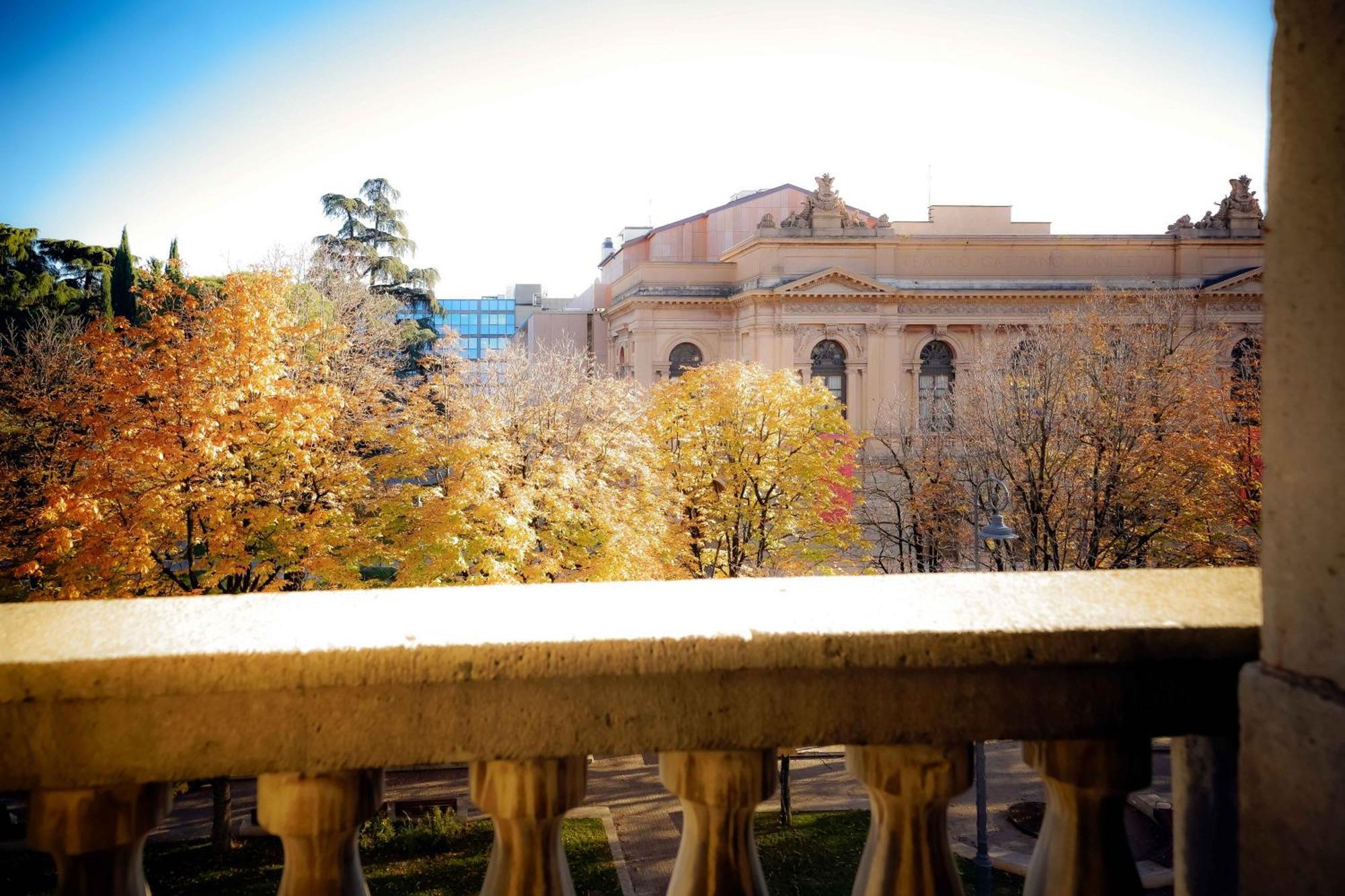 Bergamo Inn 43 Kültér fotó